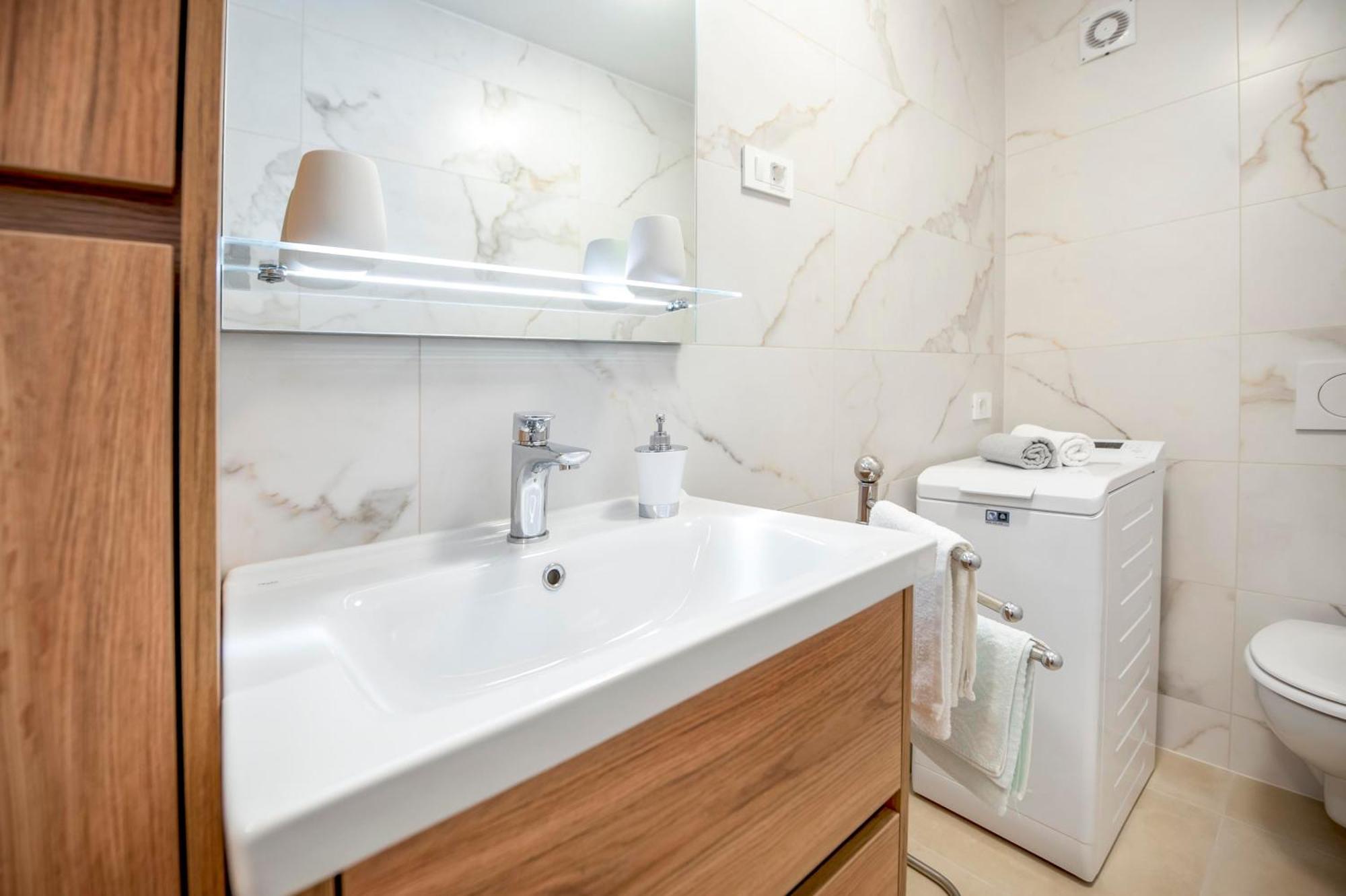 Apartments Katarina ロヴィニ 部屋 写真
