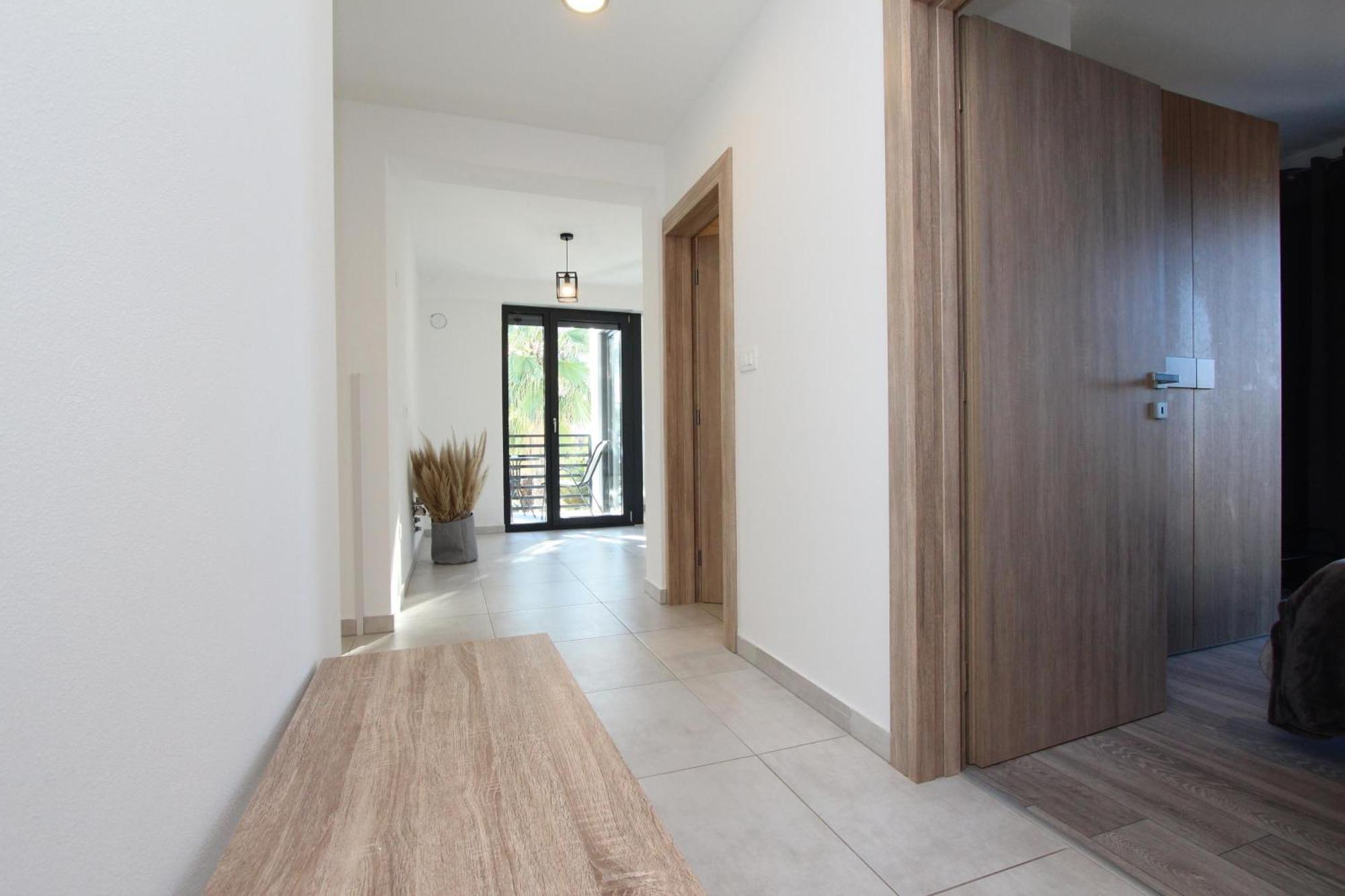 Apartments Katarina ロヴィニ エクステリア 写真