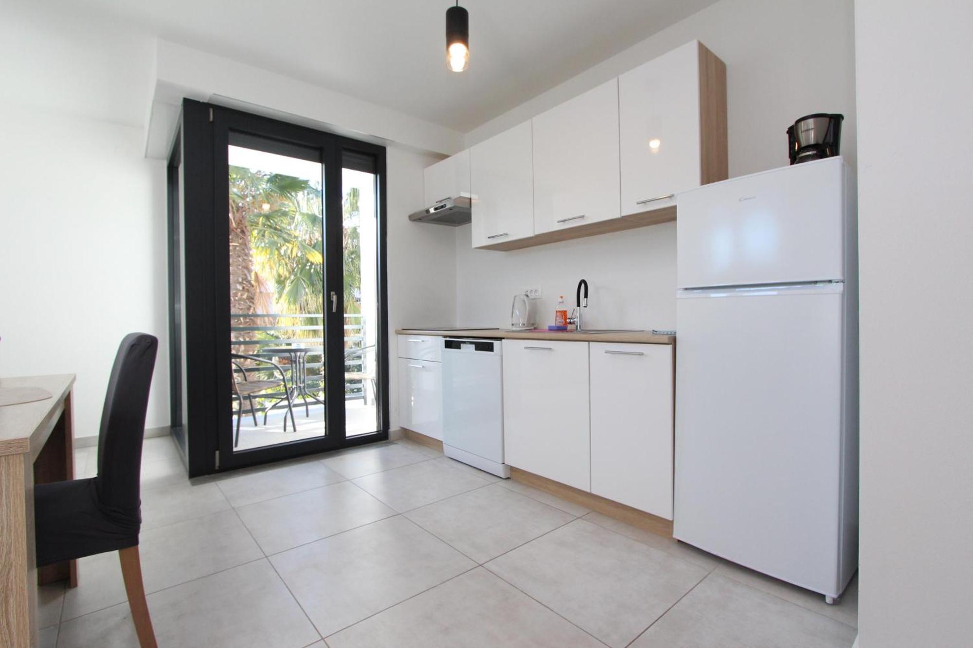 Apartments Katarina ロヴィニ エクステリア 写真