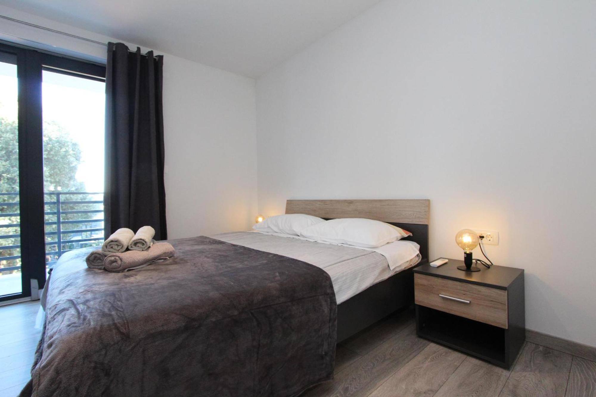 Apartments Katarina ロヴィニ エクステリア 写真